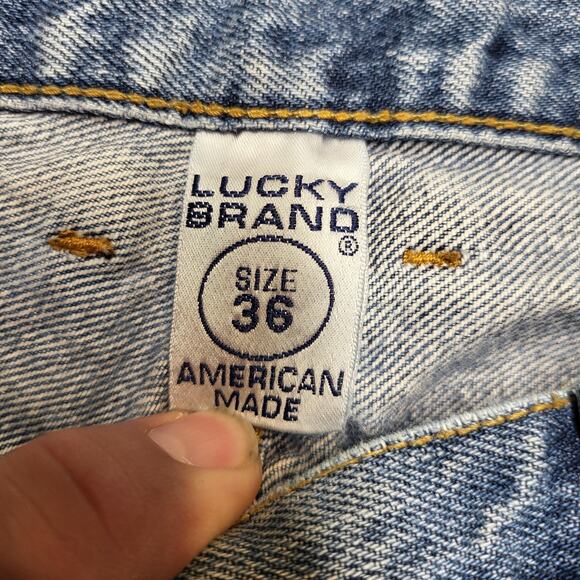 Lucky Brand Dungarees Jeans Mens 36x30 Light Wash Made in USA Distressed Ripped - Picture 3 of 10